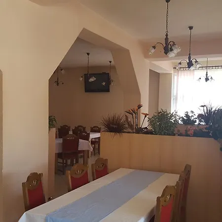 Hotel Ivan 3*